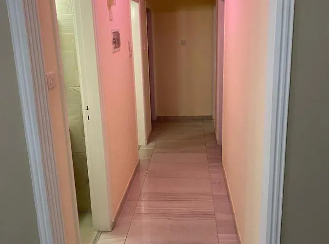 Проживание в семье Comfort Ларнака